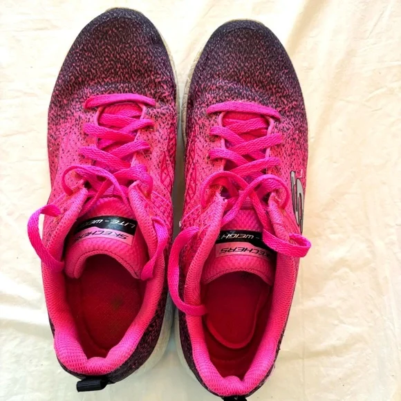 Sketchers lite weight air cool sneakers pink memory foam SZ 7. Worn few times - Picture 5 of 12